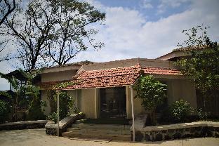 manas resort with petting zoo