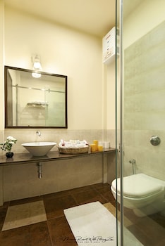 manas resort with petting zoo