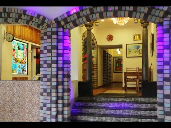 Karar Garden,Byepass Road,3 star