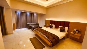 hotel amar palace