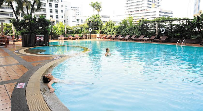 novotel bangkok on siam square