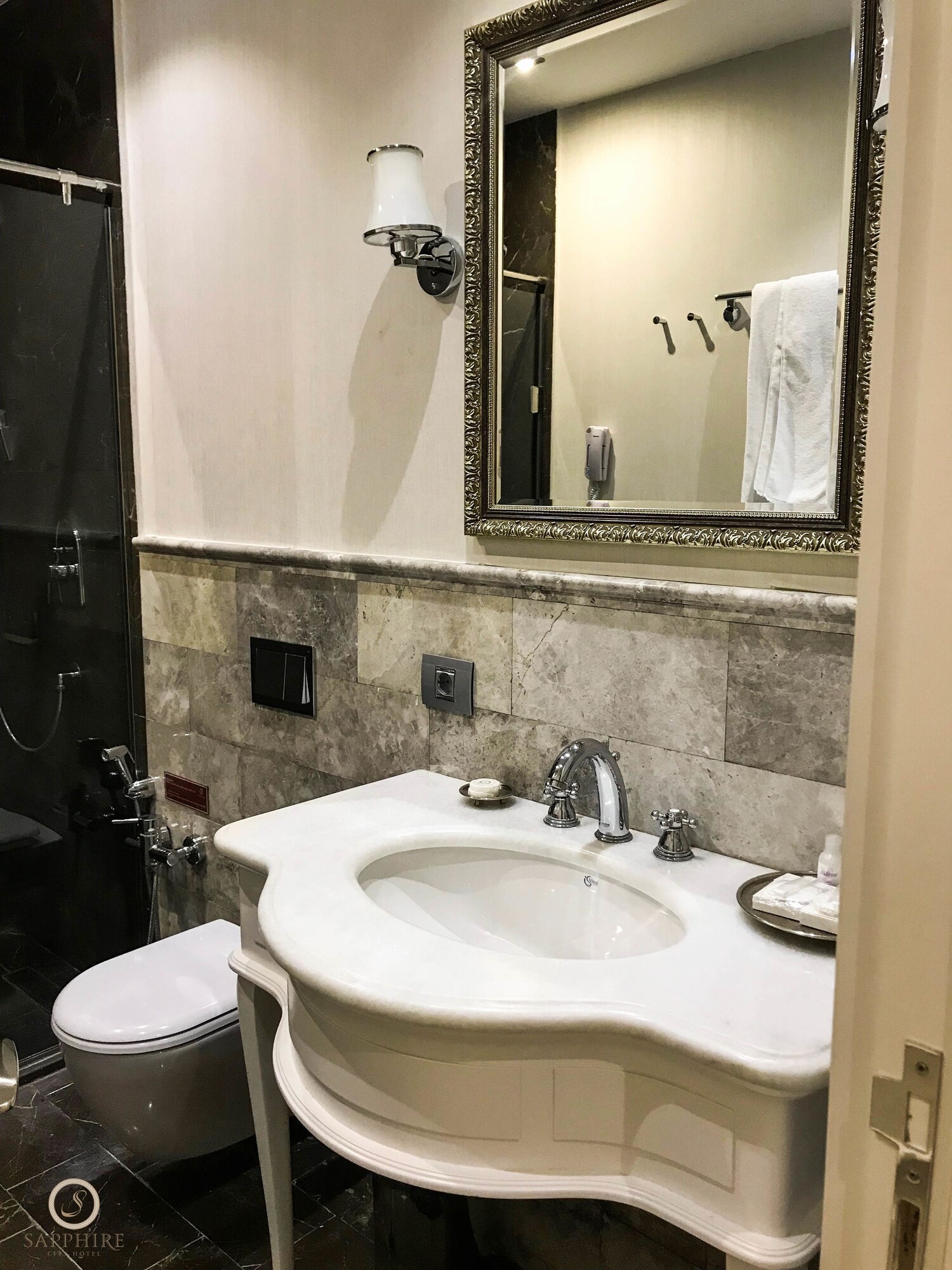sapphire city hotel