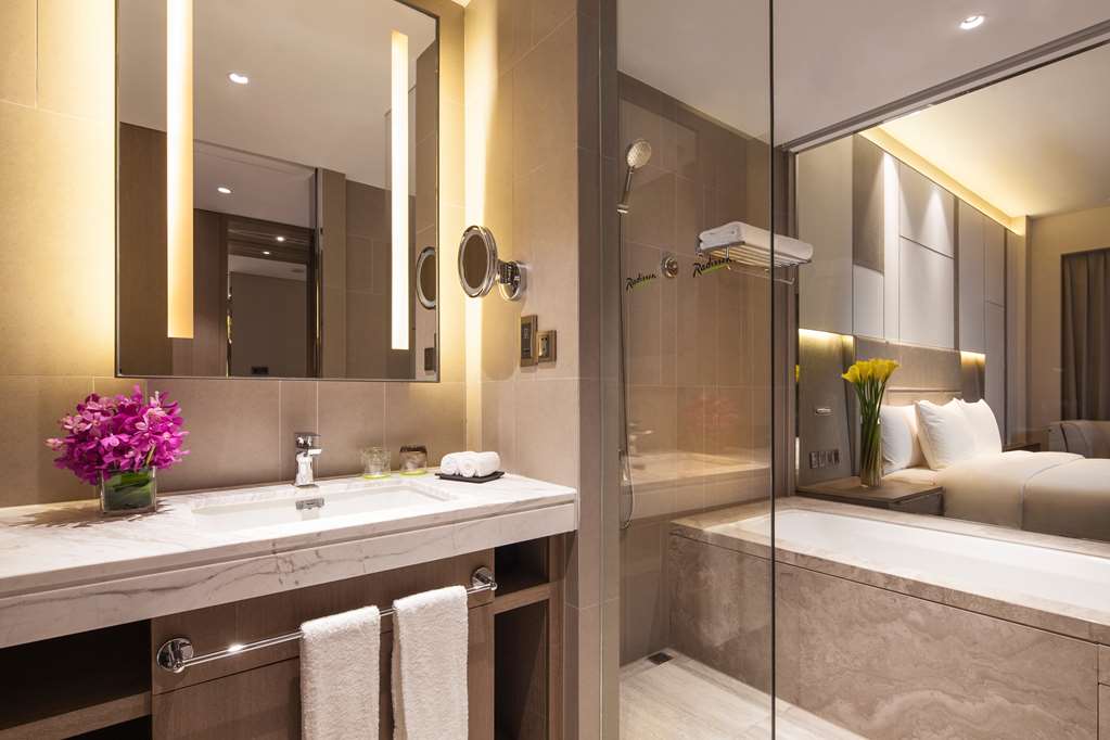 radisson exhibition center shanghai