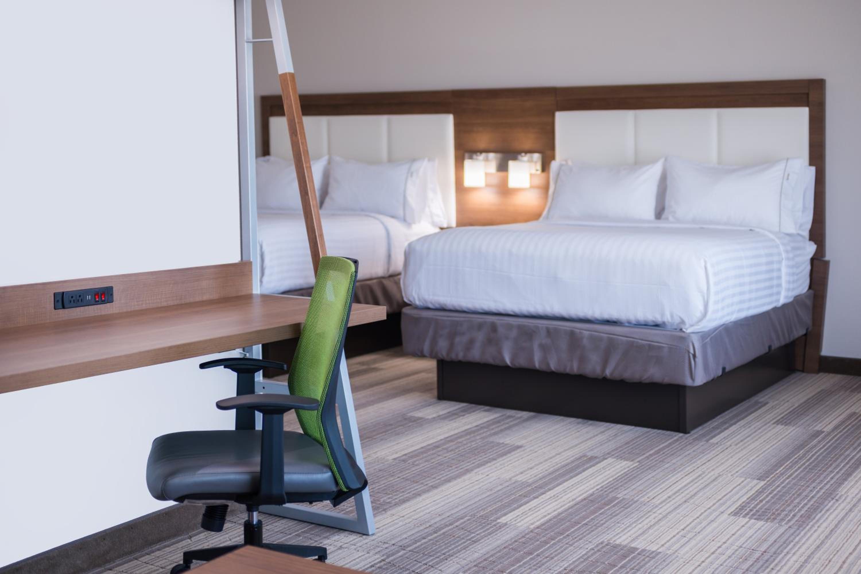 holiday inn express and suites fort worth west by ihg