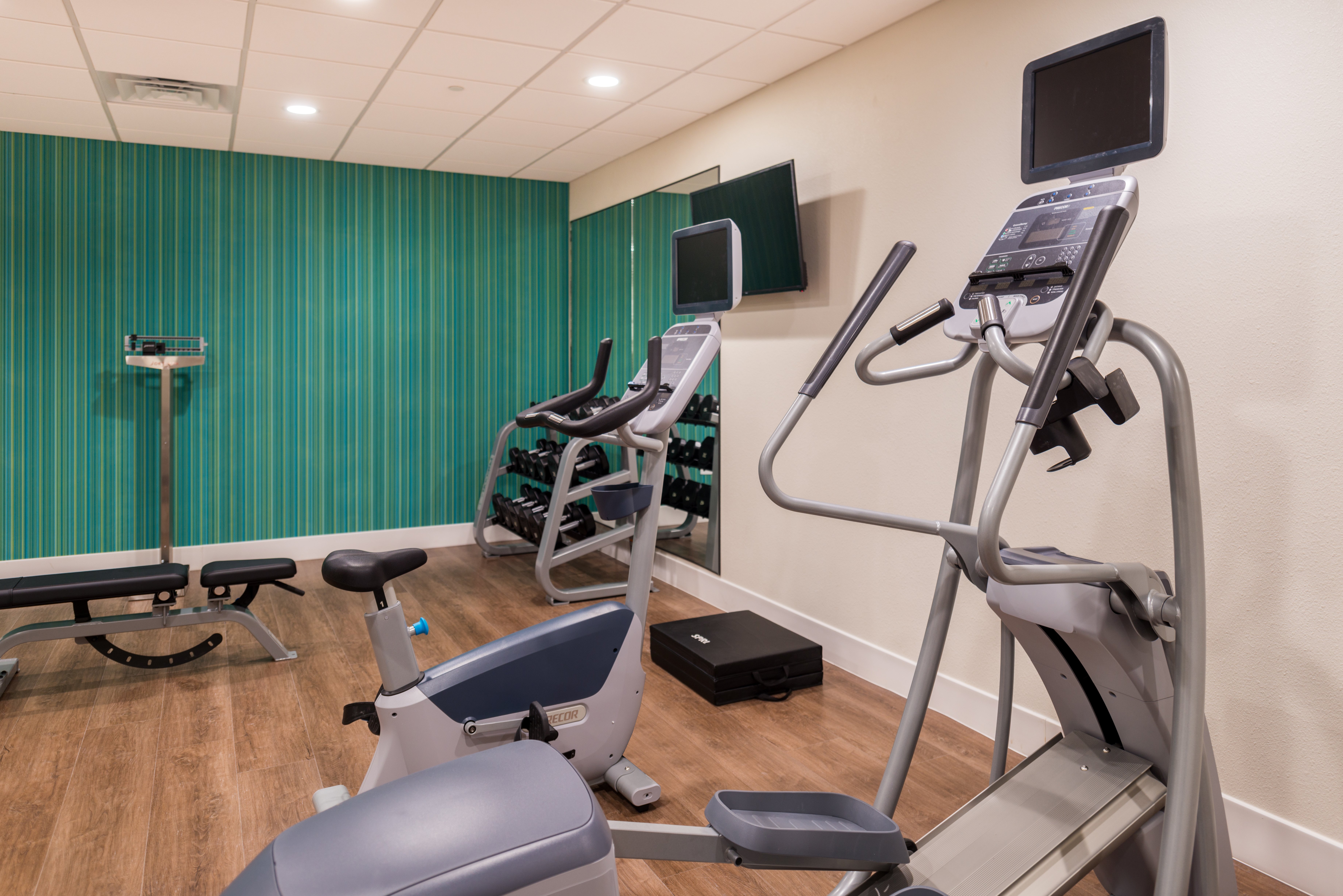 holiday inn express and suites fort worth west by ihg