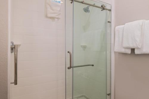 holiday inn express and suites fort worth west by ihg