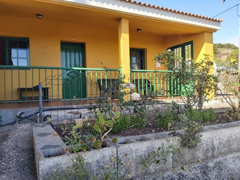 casas rurales amparo las hayas