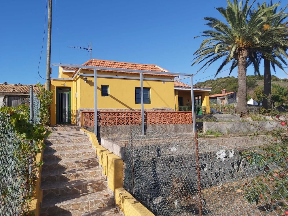 casas rurales amparo las hayas