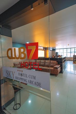 club 7 hotel