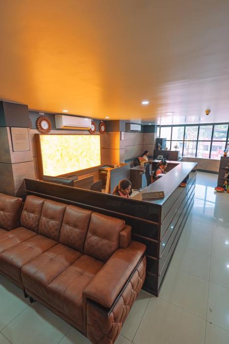 club 7 hotel