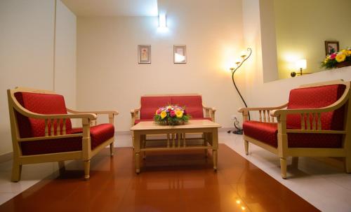 club 7 hotel