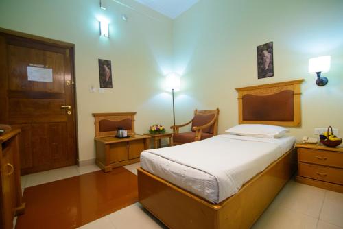 club 7 hotel