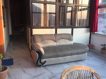 bluestays hostel