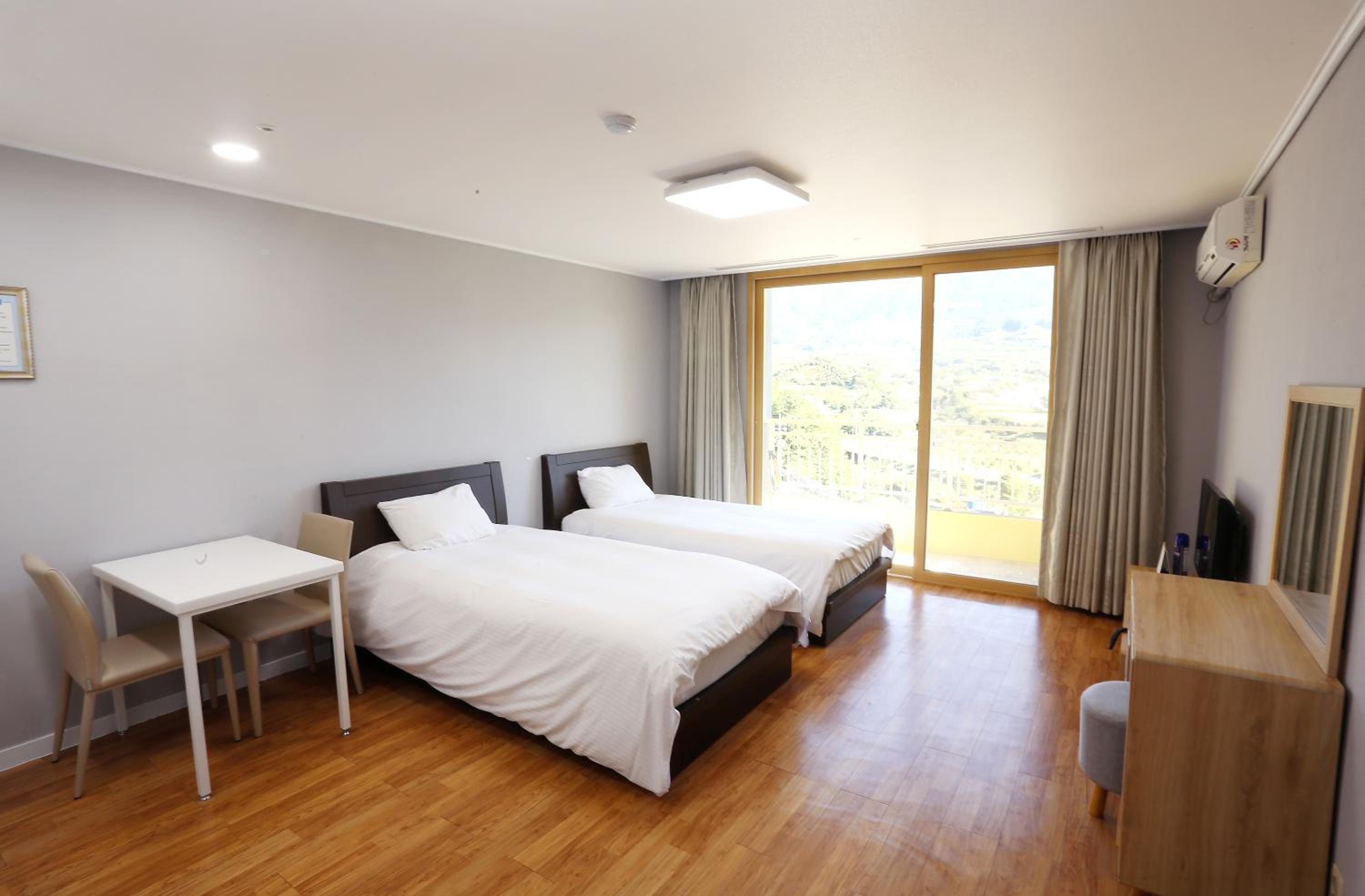 the k jirisan family hotel