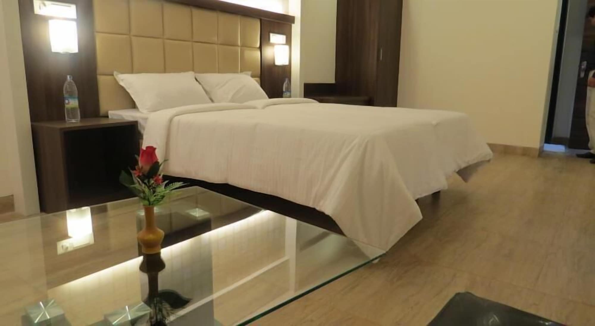 hotel krishna avtar stay inn