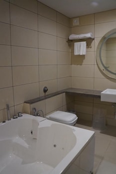 hotel lakeview