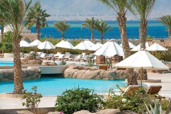 kempinski hotel soma bay