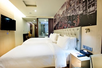 fx hotel tainan minsheng road branch