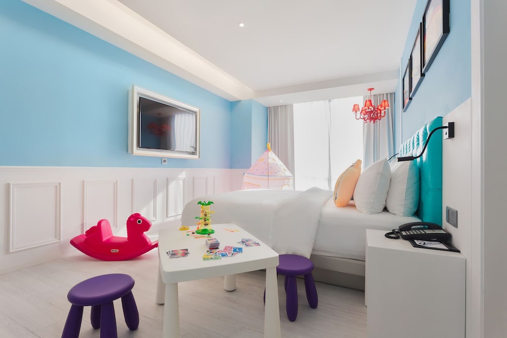 fx hotel tainan minsheng road branch