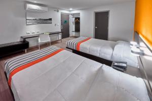 City Express Junior By Marriott Aguascalientes Centro,Aguascalientes Government Palace>>Aguascalientes,3 star