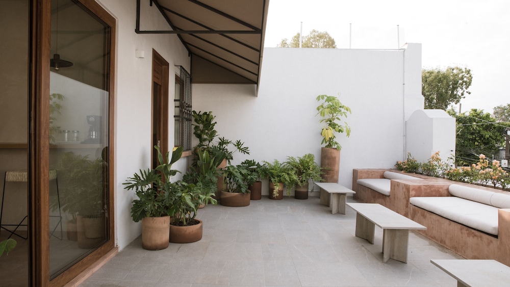 casa montore by barrio mexico