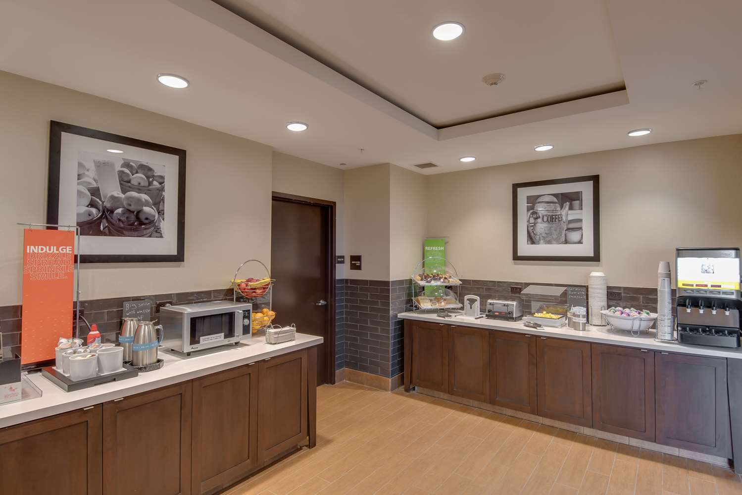 hampton inn and suites los angeles glendale