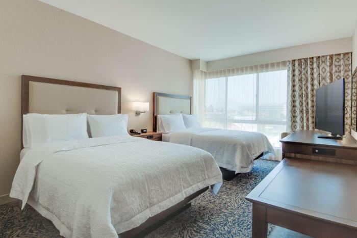 hampton inn and suites los angeles glendale