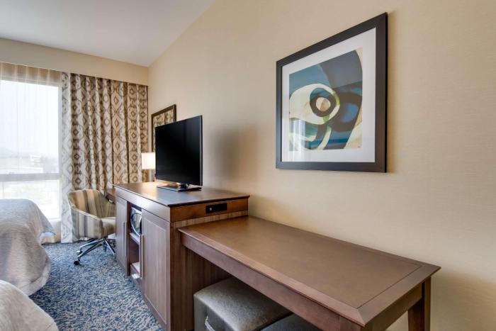 hampton inn and suites los angeles glendale