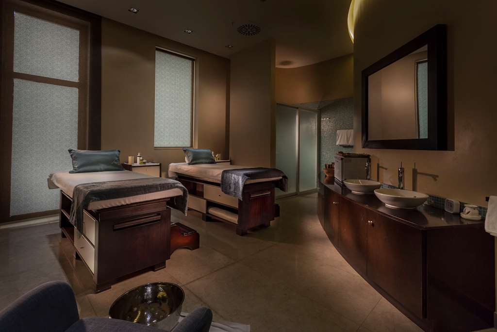 radisson blu hotel and convention centre kigali