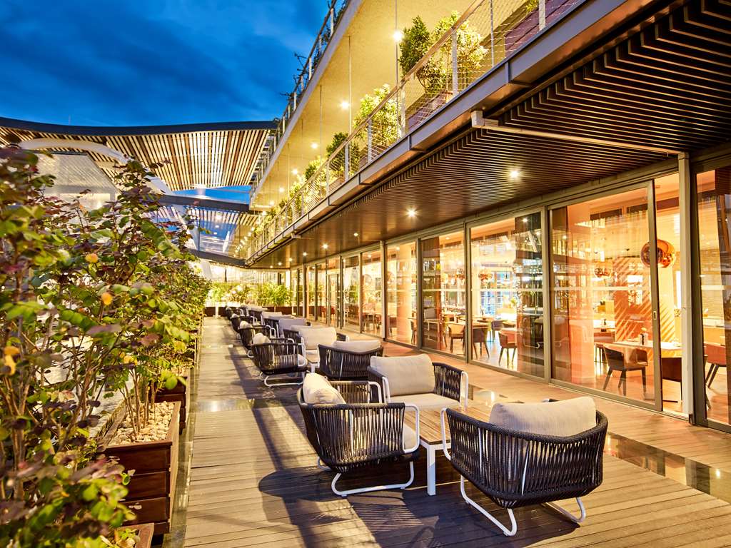 radisson blu hotel and convention centre kigali