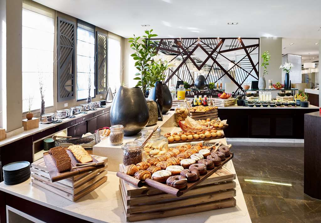 radisson blu hotel and convention centre kigali