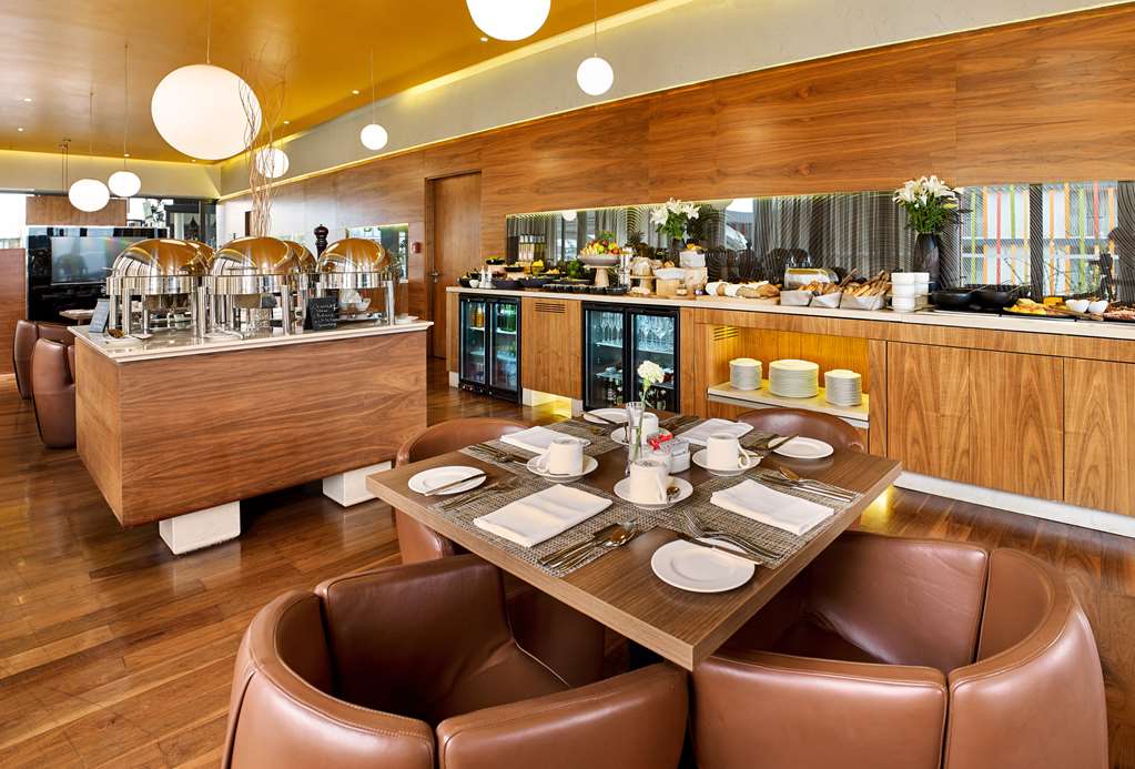 radisson blu hotel and convention centre kigali