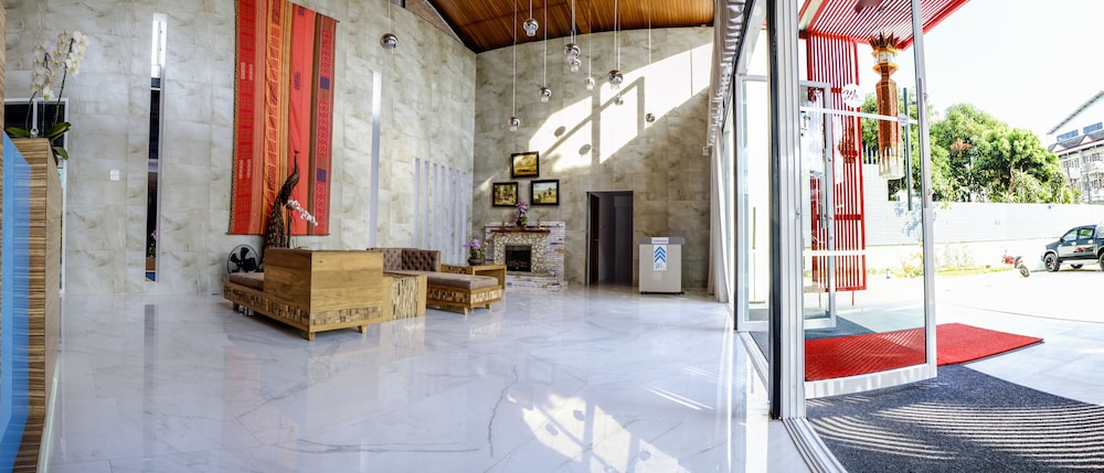 we briza hotel chiangmai