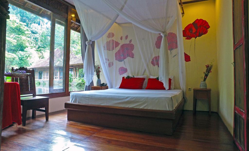 Imah Seniman Lembang,Lembang>>Bandung,3 star