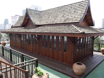 true siam rangnam hotel