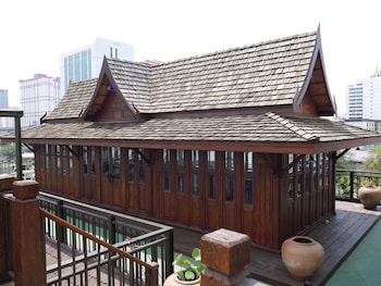 true siam rangnam hotel