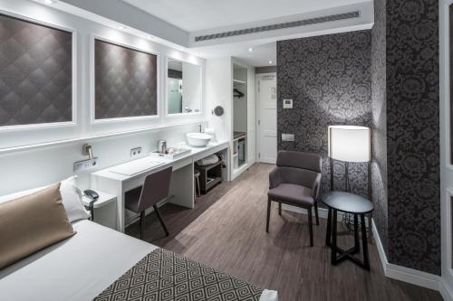 catalonia magdalenes