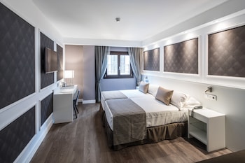 catalonia magdalenes