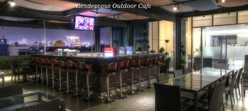 pasar baru square hotel bandung man