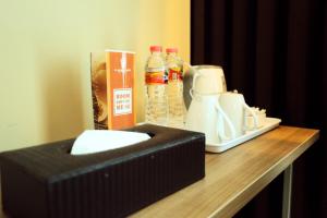 pasar baru square hotel bandung man
