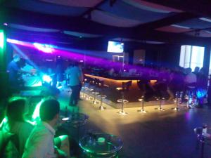 pasar baru square hotel bandung man