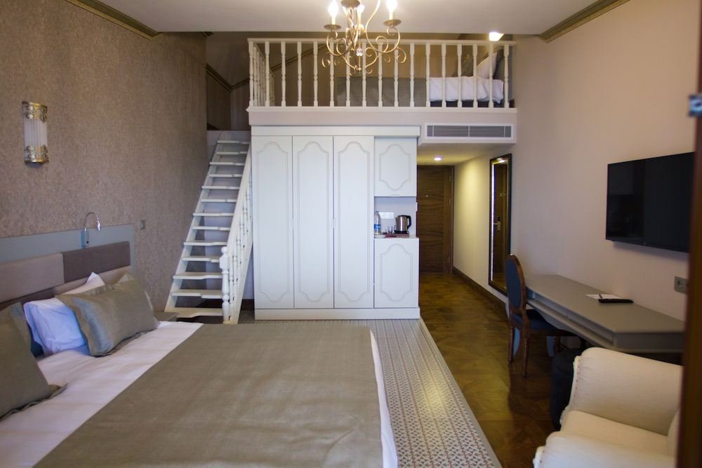 babillon hotel spa and restaurant