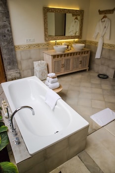 visesa ubud resort chse certified