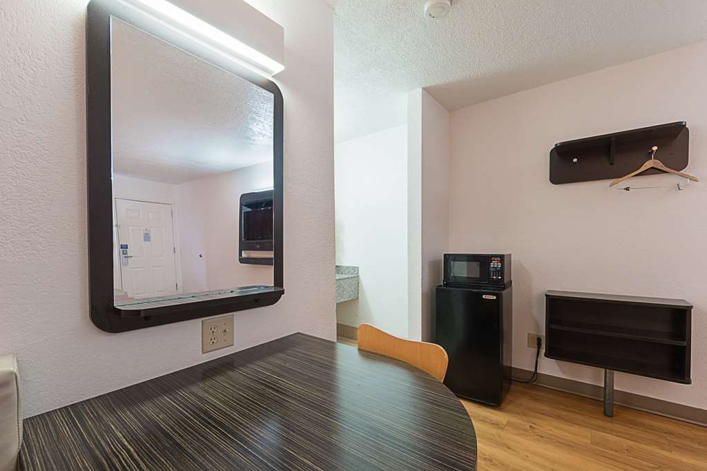 motel 6 san antonio tx fiesta trails