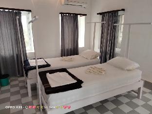 Z Hotel,Chakratirth Road,3 star