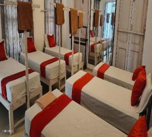 Z Hotel,Chakratirth Road,3 star