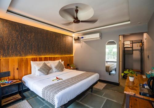 royale rainbow resort