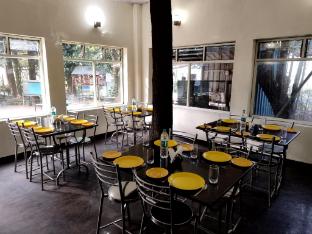 Nallathambi Resort,,1 star