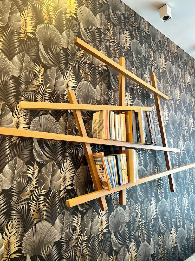 kyriad paris 18 porte de clignancourt montmartre