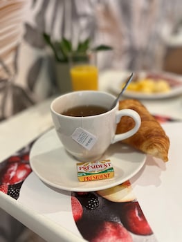 kyriad paris 18 porte de clignancourt montmartre